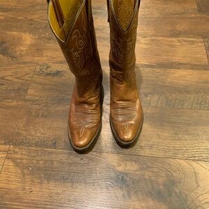 Rios of Mercedes Tan Cowboy Boots